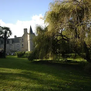 Chateau De Kergouanton Frühstückspension